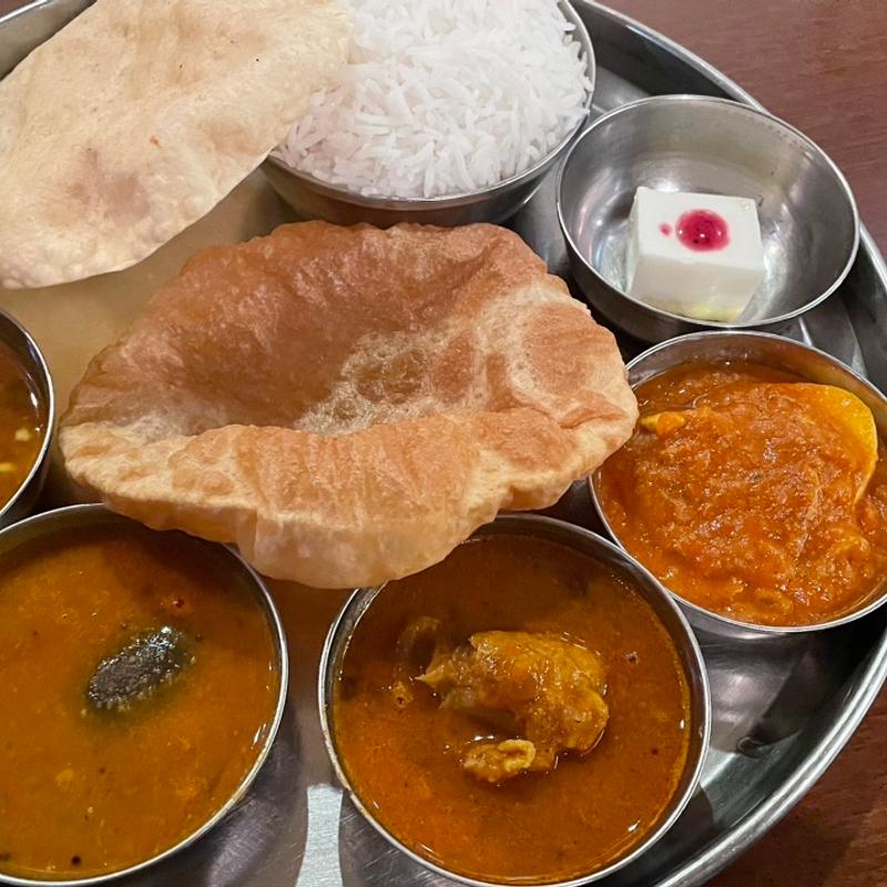 ホリデーランチベジミールス(ダクシン 八重洲店)