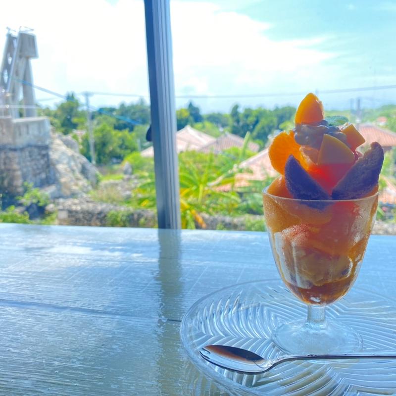 マンゴーアイスパフェ(ハーヤナゴミカフェ （HaaYa　nagomi-cafe）)