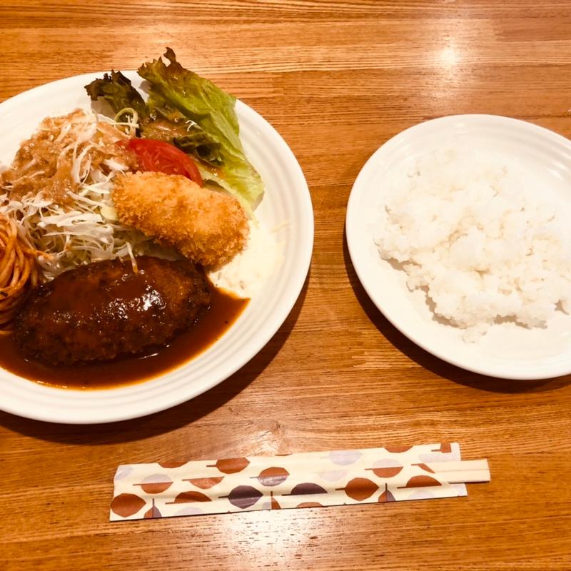 ハンバーグ＆カニクリームコロッケ(ポニー )