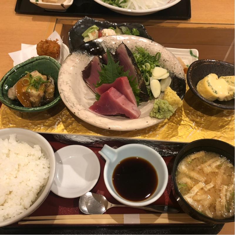 豪華カツオづくし御膳(TOSA DINING おきゃく)