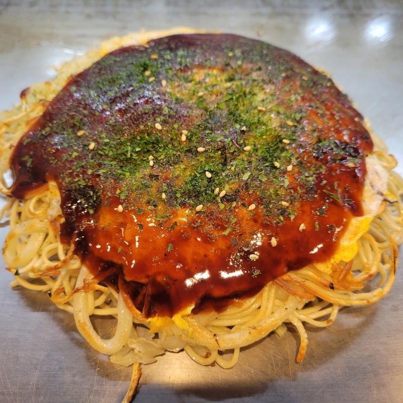 肉玉(チャンポン)セミダブル(広島スタイル お好み焼きくじら)