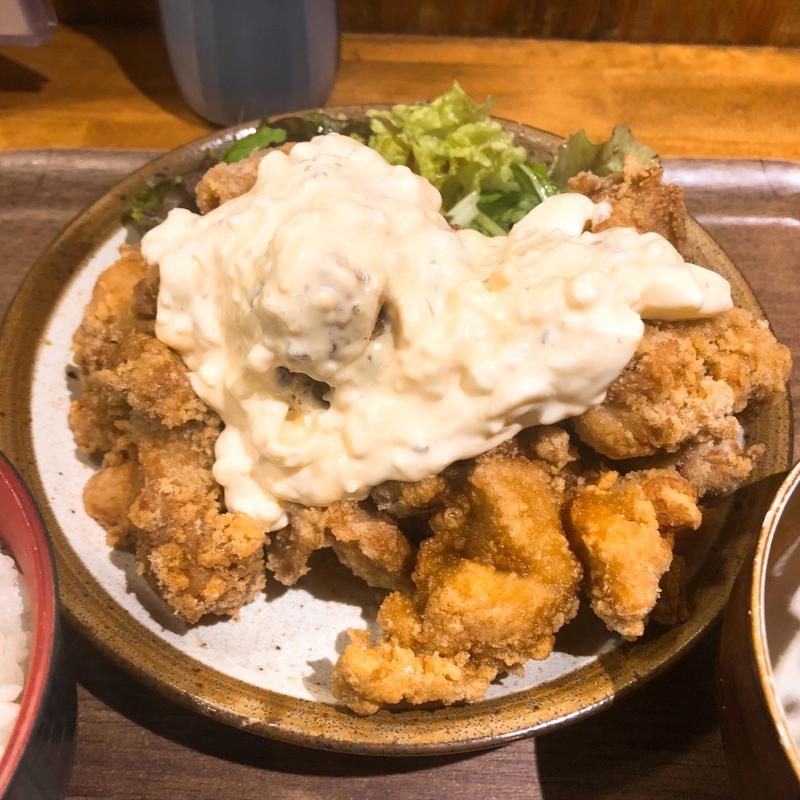 特盛チキン南蛮定食(大宮牛タンいろ葉)