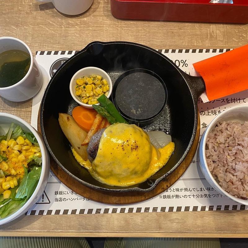 (黒毛和牛100％ハンバーグ専門店やぎや)