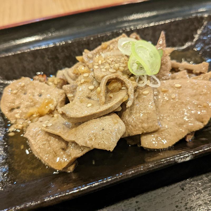 豚レバーにんにく和え(満悦食堂)