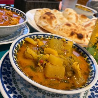 チキンカレーと野菜カレーのランチBセット(ガラムマサラ)