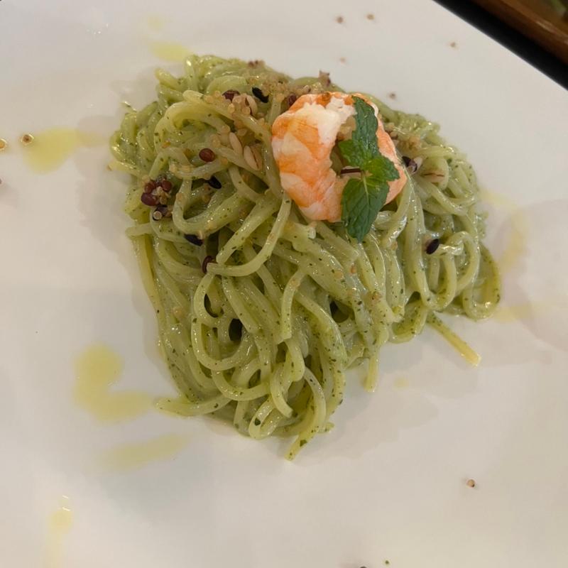 （冷製）エビとバジルレモンのパスタ(coffee lounge lemon)