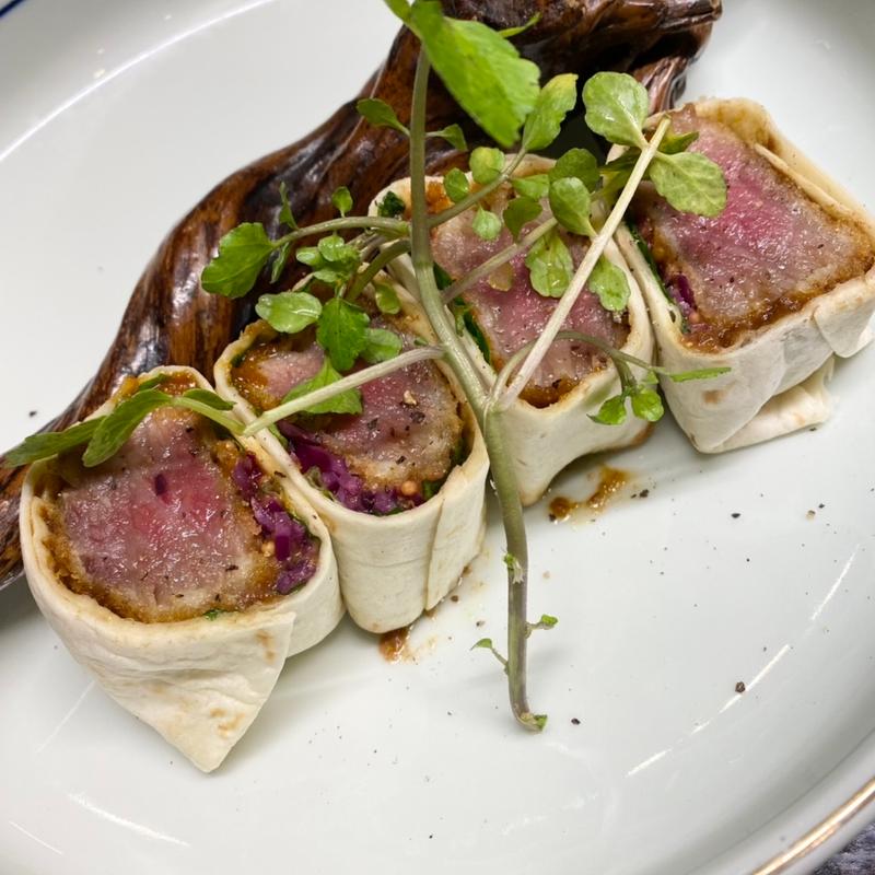 黒毛和牛のビフカツ サンチェのサラダラップ(和韓料理 じゅろく)