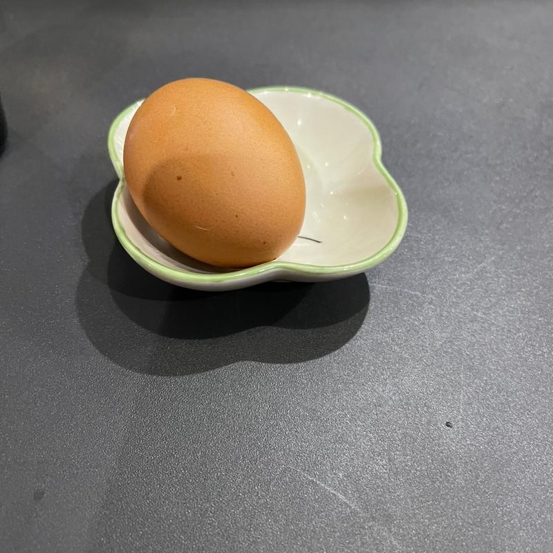 サービスのゆで卵(すぎちゃん)