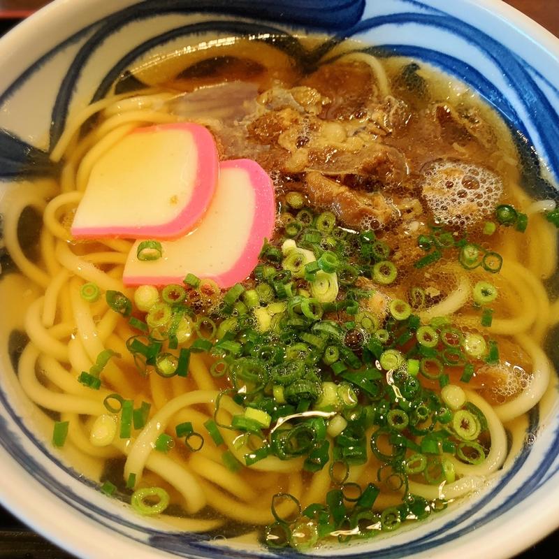 肉うどん(練り込みうどん権)