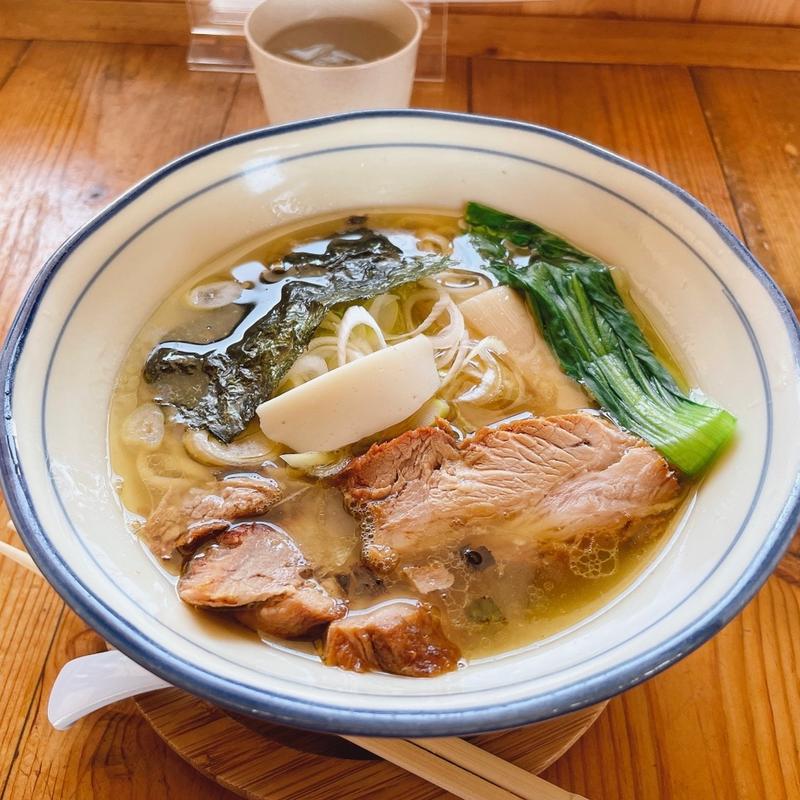 スペシャル手打ち麺の塩中華そば(らーめんあたりや)