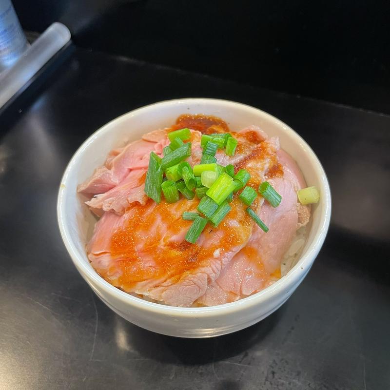 ローストポーク丼(麺匠えにし)