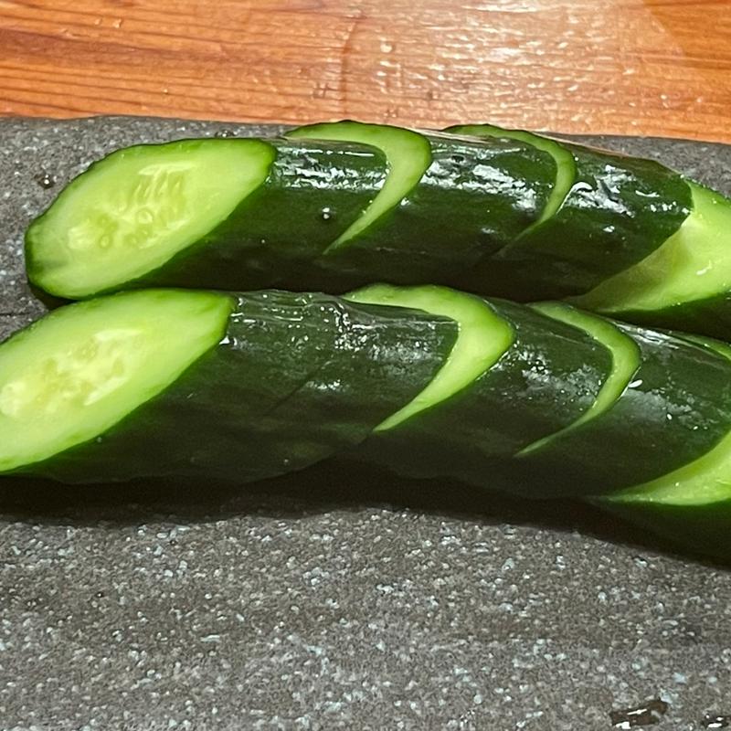 きゅうり1本(やきとん ひなた 東武練馬店)