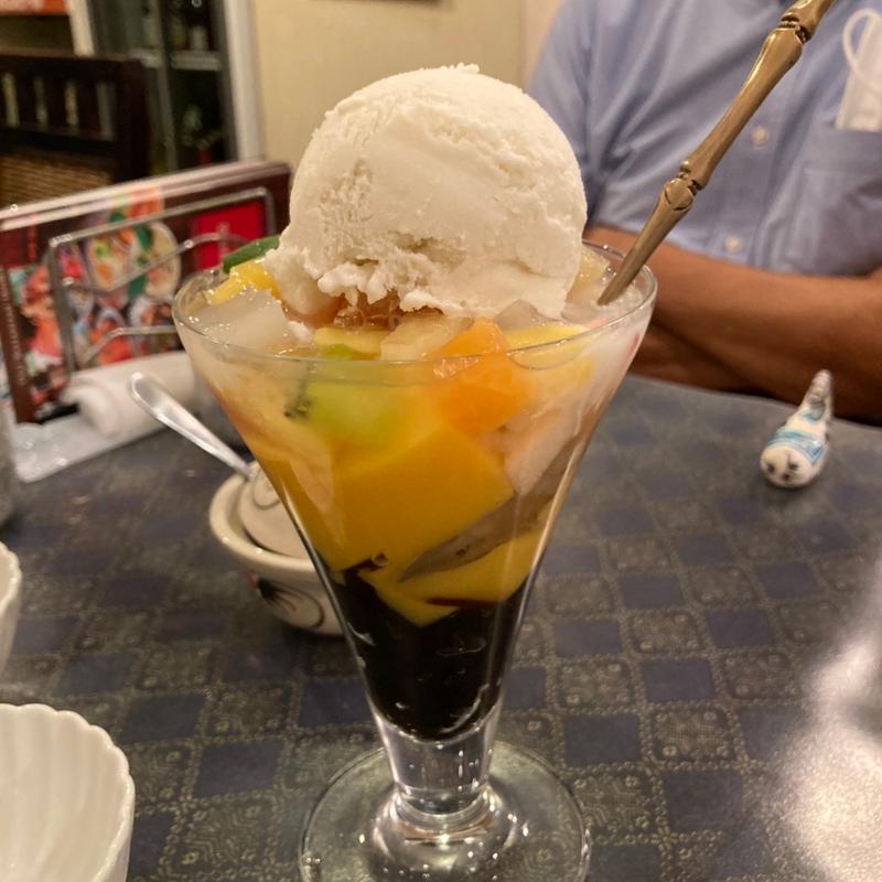 イサラパフェ(タイ国料理 イサラ （ＩＳＡＲＡ）)