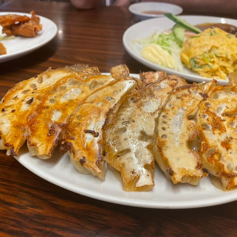 から揚げと餃子セット(明記大陸食堂 )
