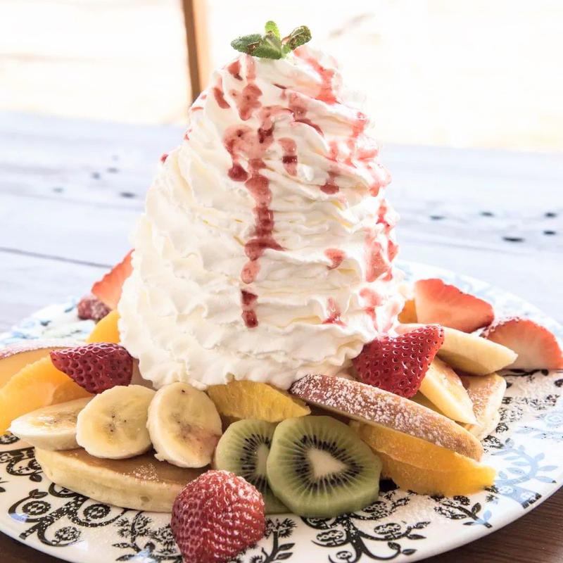 フルーツパンケーキ(カフェ アンジェ・フレーゼ )