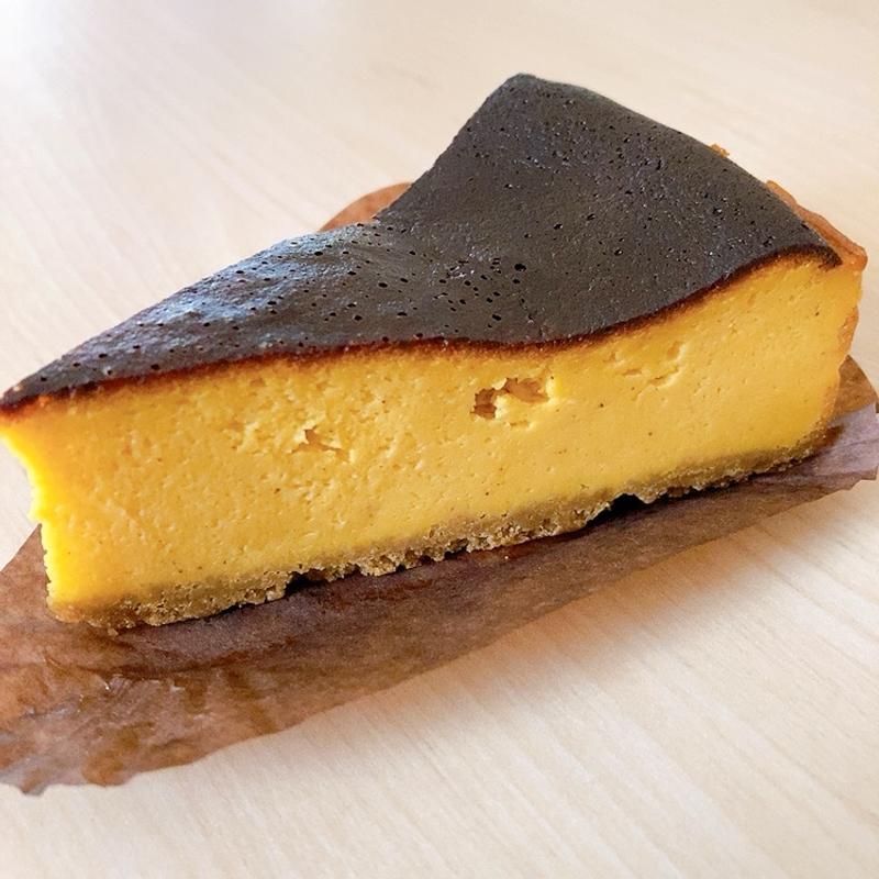 パンプキンのバスクチーズケーキ(スターバックス・コーヒー ゆめタウン広島店 （STARBUCKS COFFEE）)