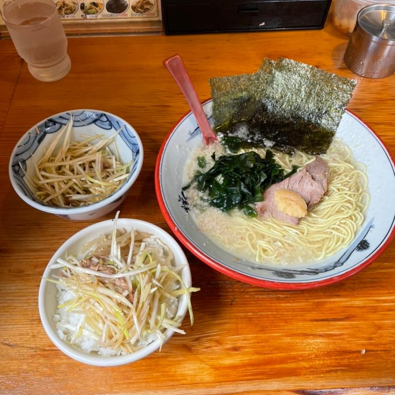 塩ラーメン、半ライス(椿　ラーメンショップ 木立店 )