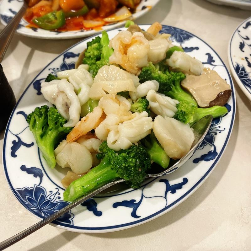 イカとブロッコリーの炒め物(Fook Yuen Seafood Restaurant)