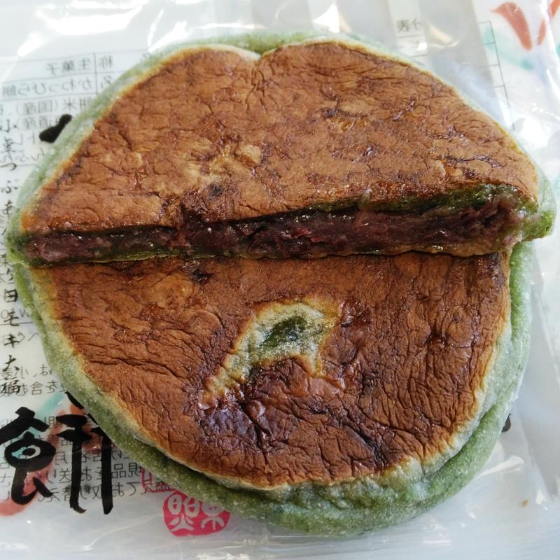 かわっぴら餅（よもぎ餅）(川崎屋東照(とうてる)本店 / 茶寮木の実(このみ))