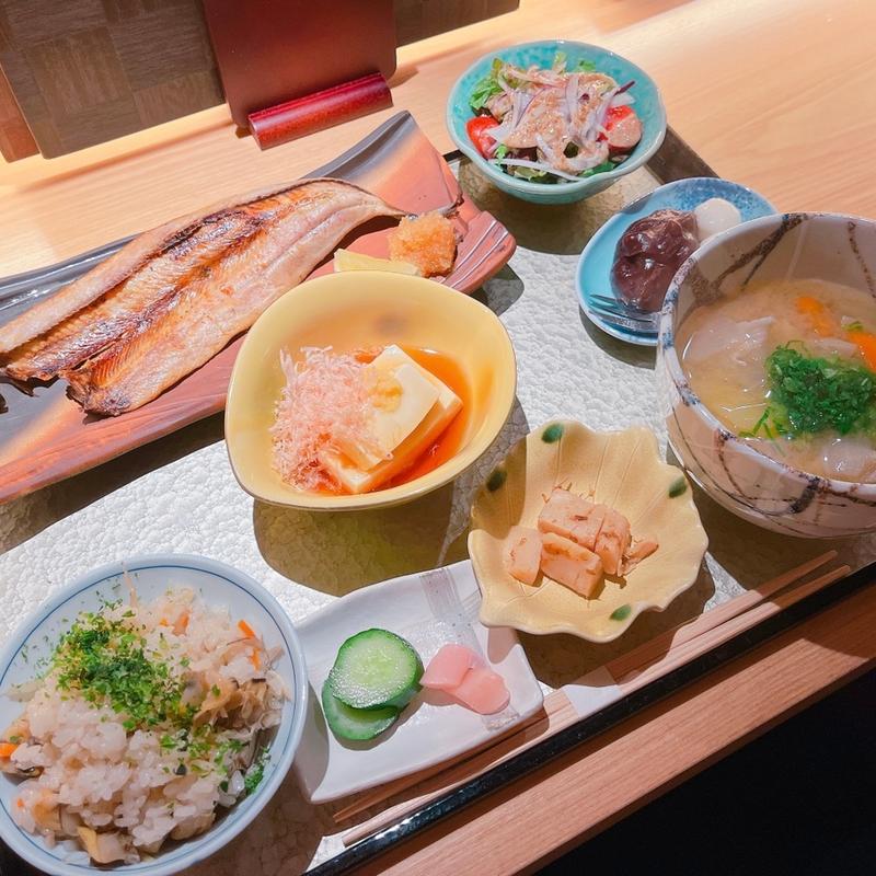 たき込みご飯定食(割烹　おみたま)