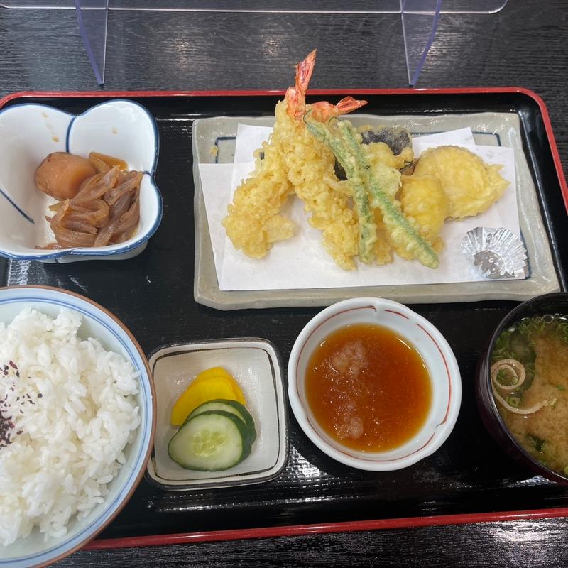 日替わり定食 天ぷら(お食事処　成山 （ナルヤマ）)