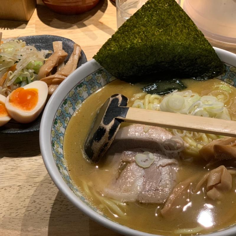 塩ラーメン、三種盛り(つけ麺屋 やすべえ 渋谷店 )