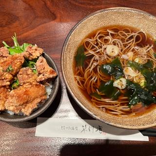 ミニ丼と蕎麦セット(信州酒房 蓼科庵 ～たてしなあん～)