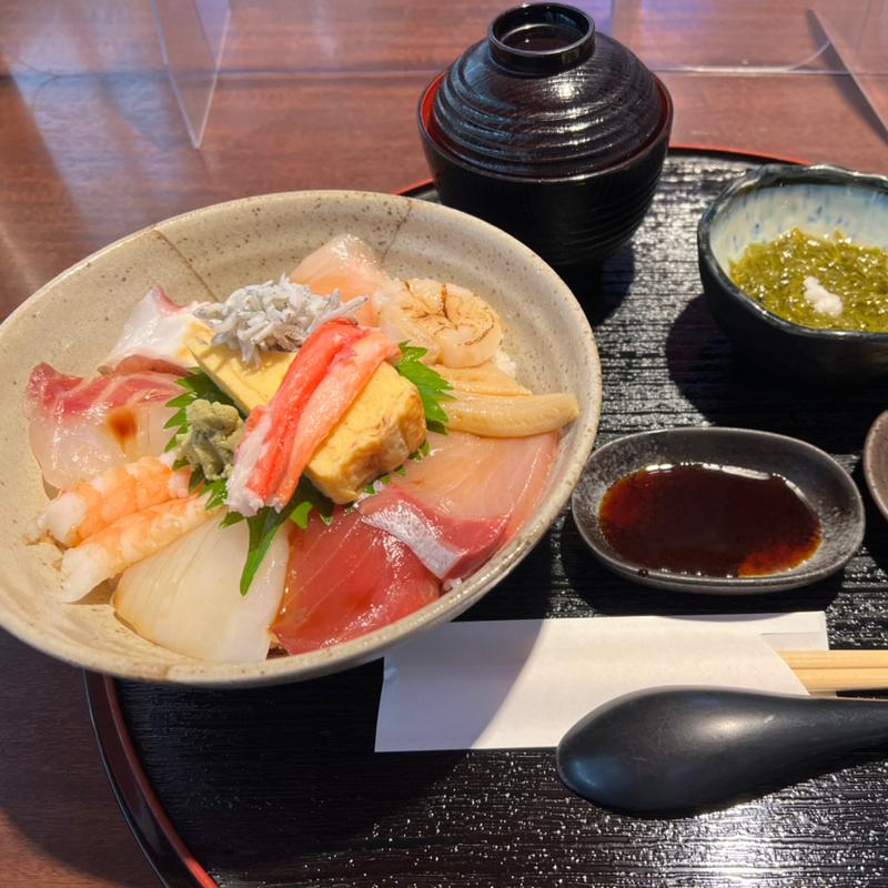海女の海鮮丼(はまじま)