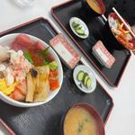 本日のおすすめ海鮮丼(長谷川食堂 )