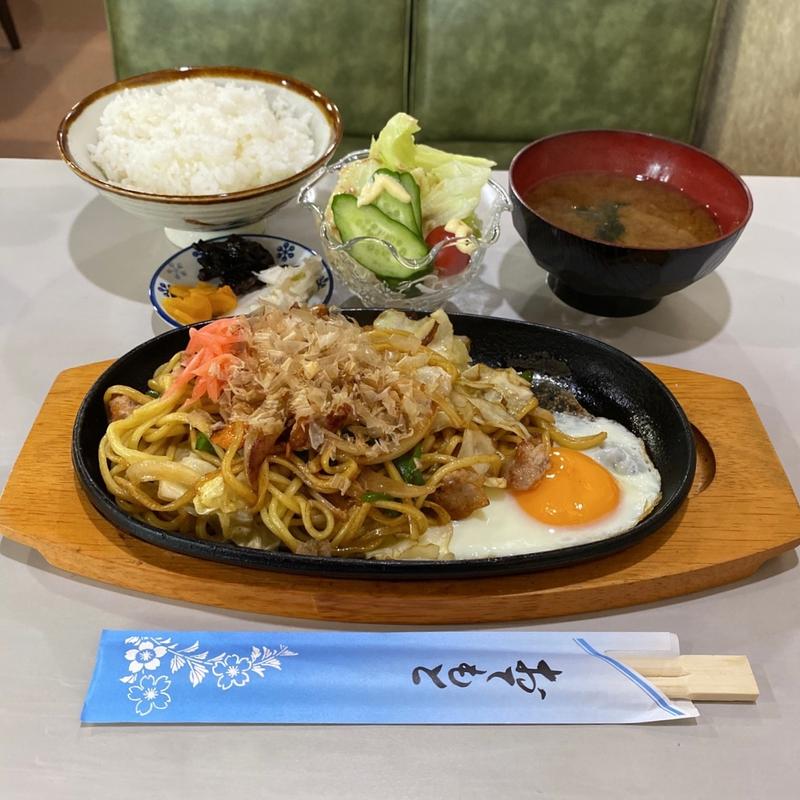焼きそば定食(真珠)