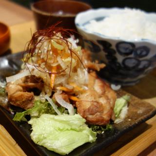 油淋鶏定食(肉汁餃子のダンダダン 今泉店)
