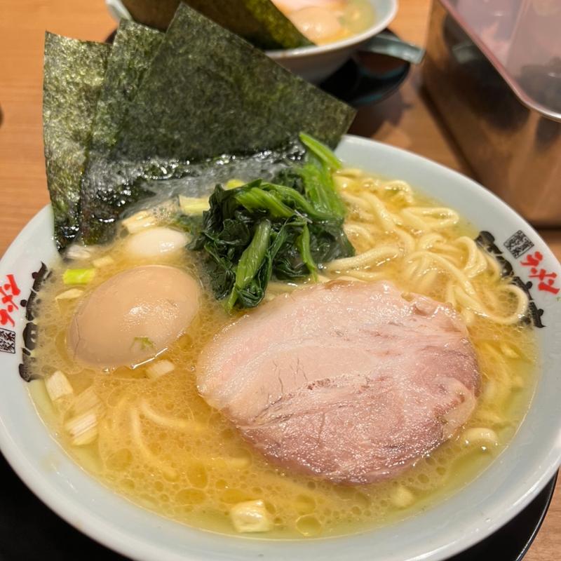 味玉ラーメン(横浜家系ラーメン  町田商店  瀬戸店)