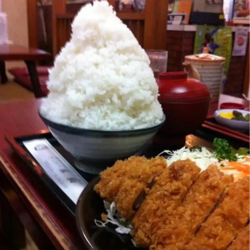 とんかつランチ大盛り(とんかつ麻釉)