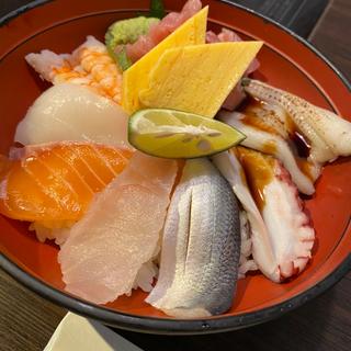 海鮮丼(魚河岸料理 うおぎん湊町店)