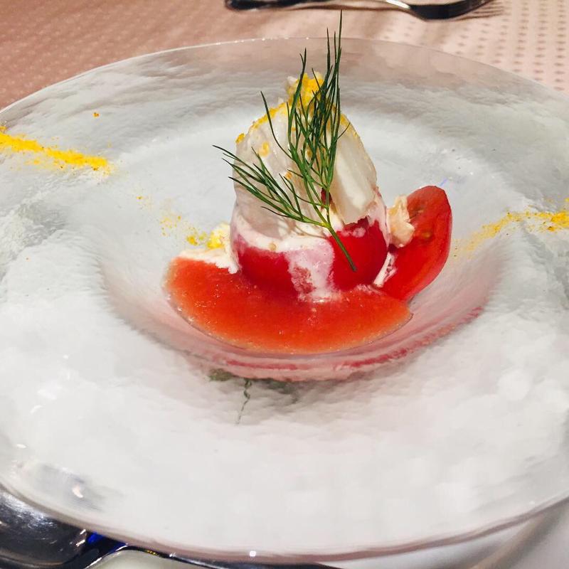 音學とまとに月日貝のファルシーサラダ (フランス厨房 旬彩 中央駅店 )