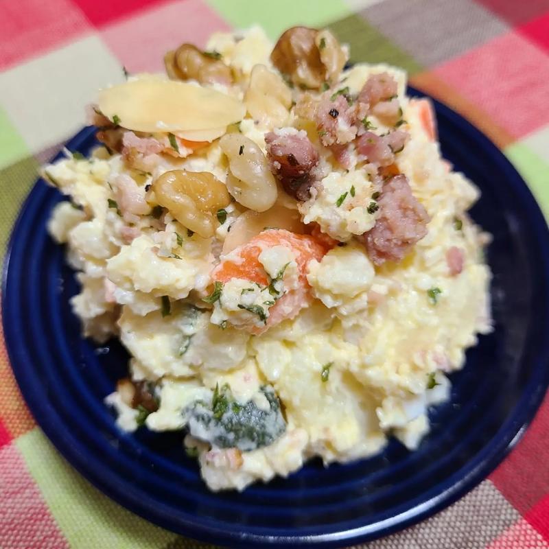 2種ナッツの薫製香るポテトサラダ
(成城石井)