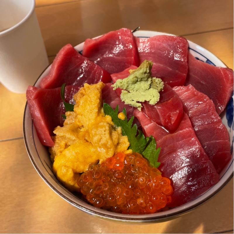 マグロ丼(新洋丸 あやちゃん号 )