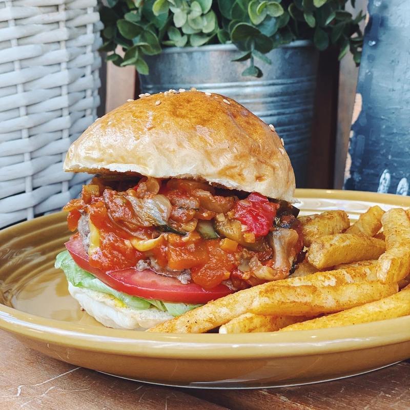 ラタトゥイユバーガー(Cafe＆Diner KHB)