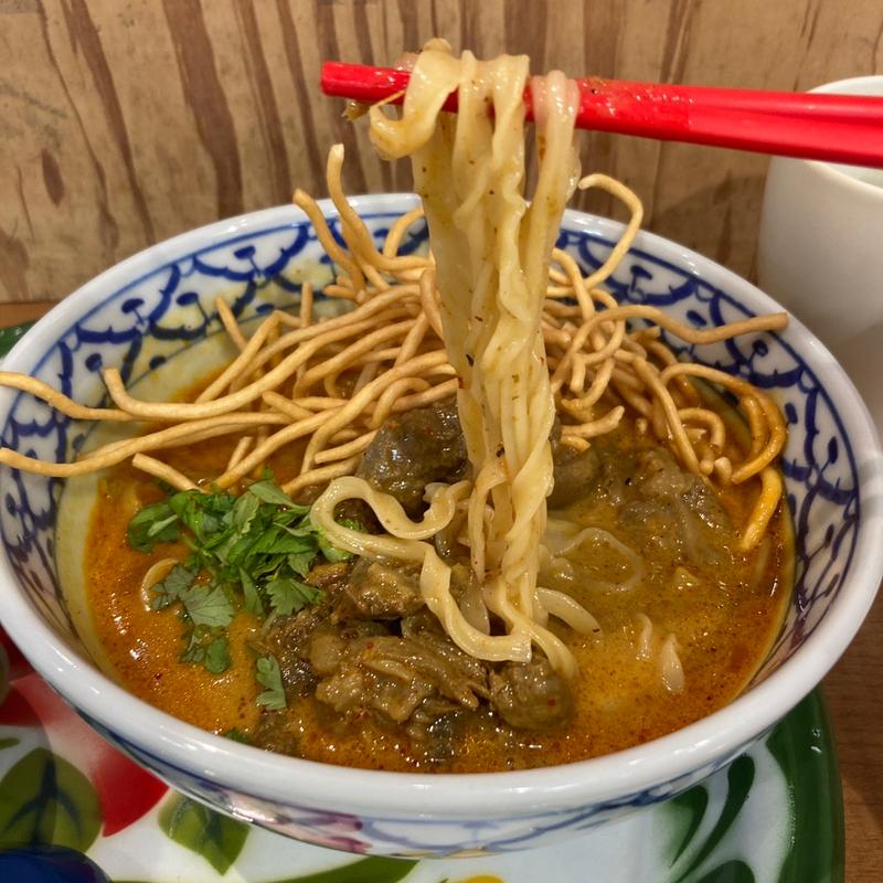 カオソーイ・ヌア(お食事ちゅうぼう)