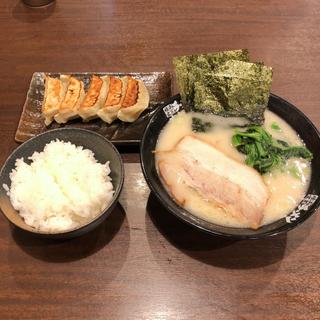 餃子セット (塩)(革麺家)