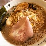 純骨黒豚骨ラーメン(九州ほんな骨静岡店)