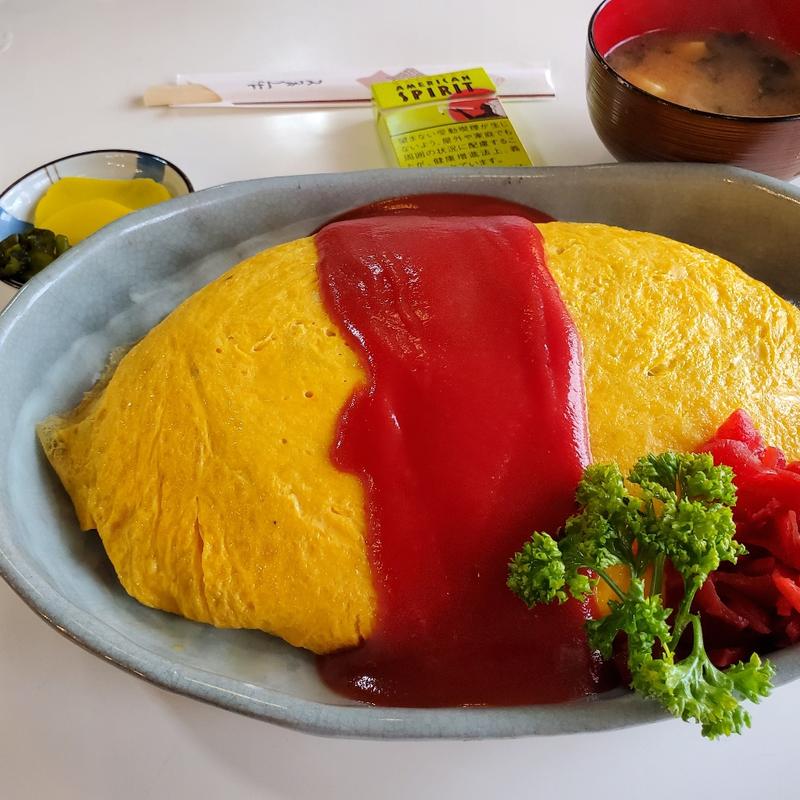 オムライス　特盛(カフェテリア 志賀 )