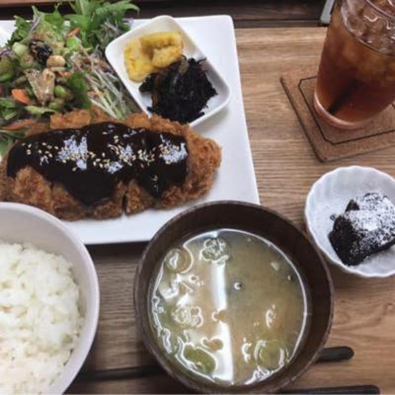 味噌かつ定食(CAFE食堂田さ恋村)