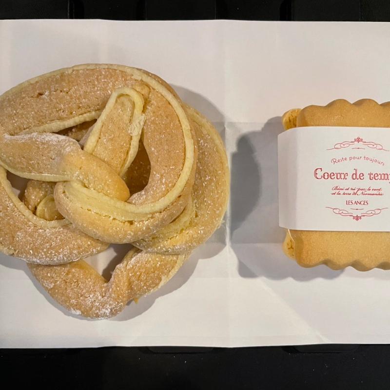 プレッツェルとムールブールサンド(レ・ザンジュ･ベイ CIAL横浜店)