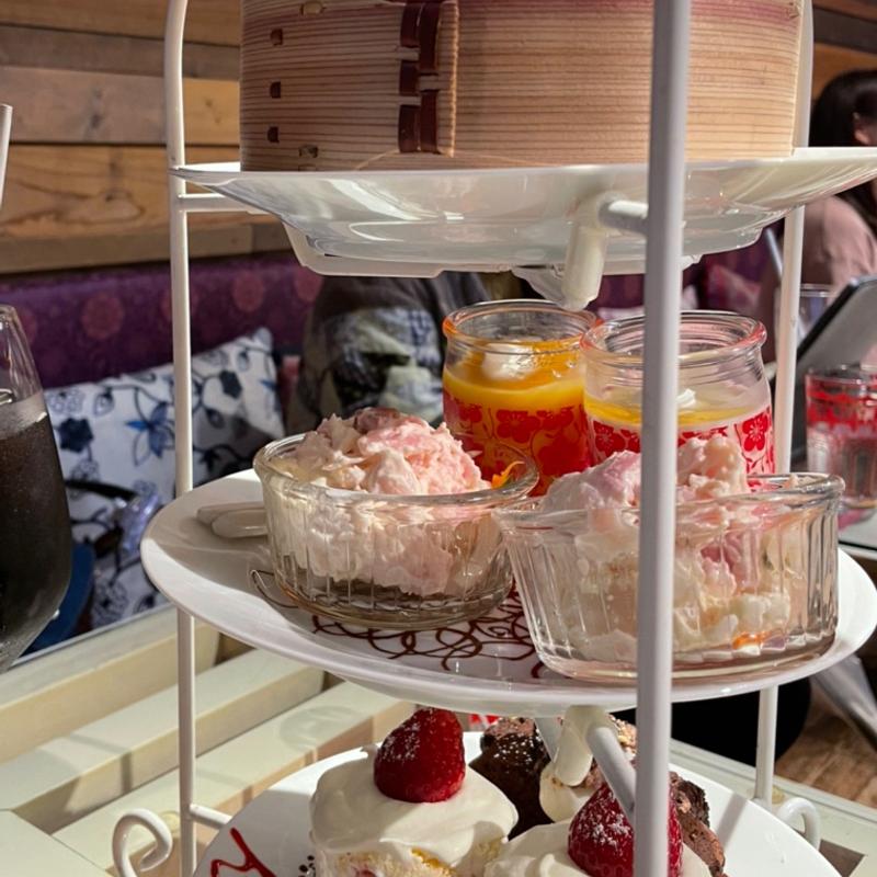 アフタヌーンティーセット(2人用)(ROUROU Cafe)