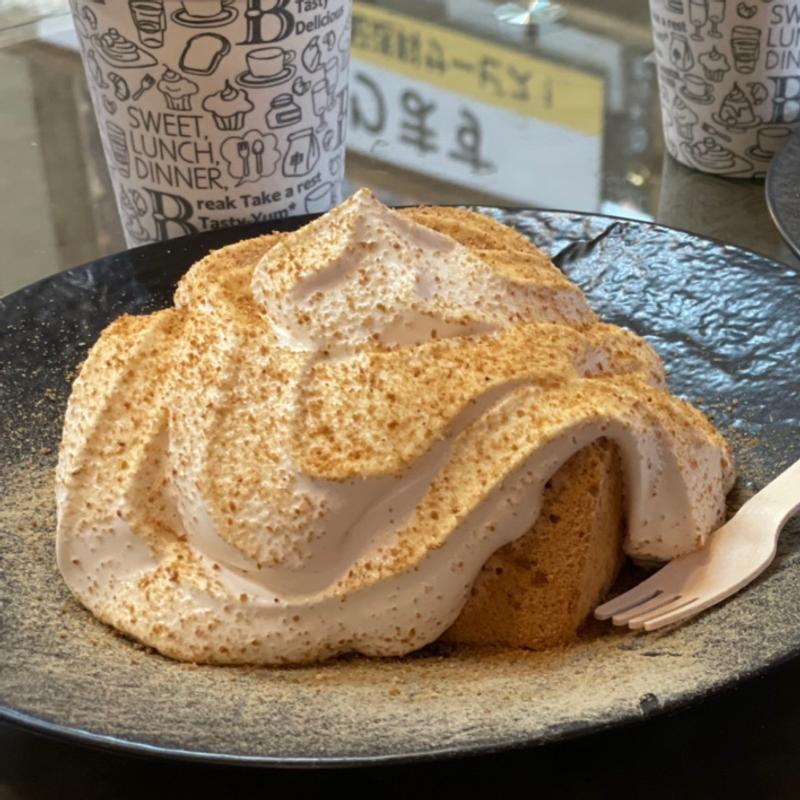 とちの実シフォン(下呂温泉 とちの実煎餅＆カフェ 千寿堂)