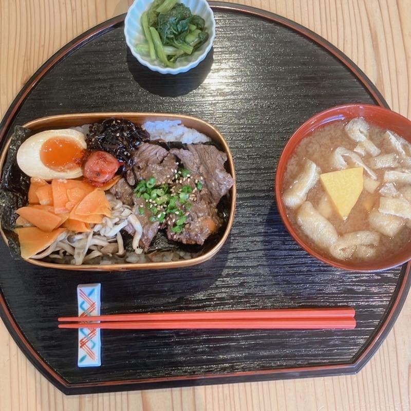 牛ハラミのわっぱ定食(板五米店-旅とお結び-)