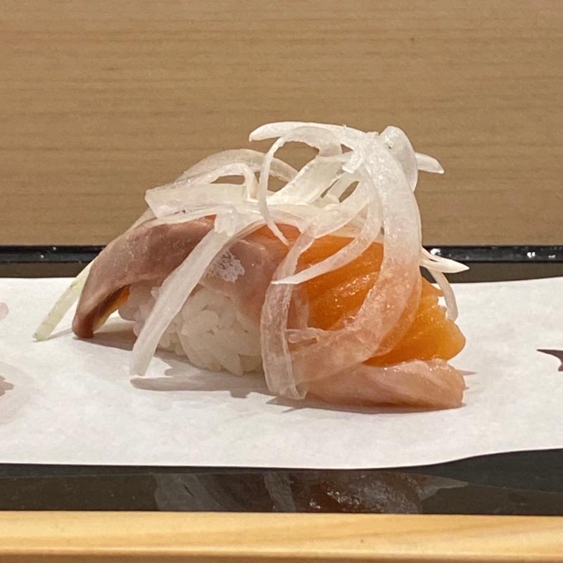 オニオンサーモン(や台ずし 大曽根駅西口町)