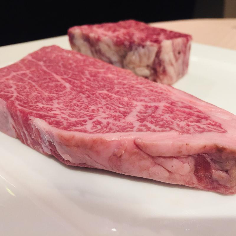 中山牛シャトーブリアンとサーロインステーキ(フランス厨房 旬彩 中央駅店 )