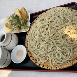 杜の天ぷらセット　麺大盛(杜の蕎麦屋 コロポックル山荘)